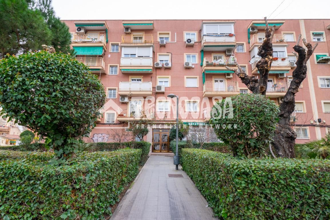 Exterior view of Flat for sale in Coslada  with Heating, Terrace and Balcony