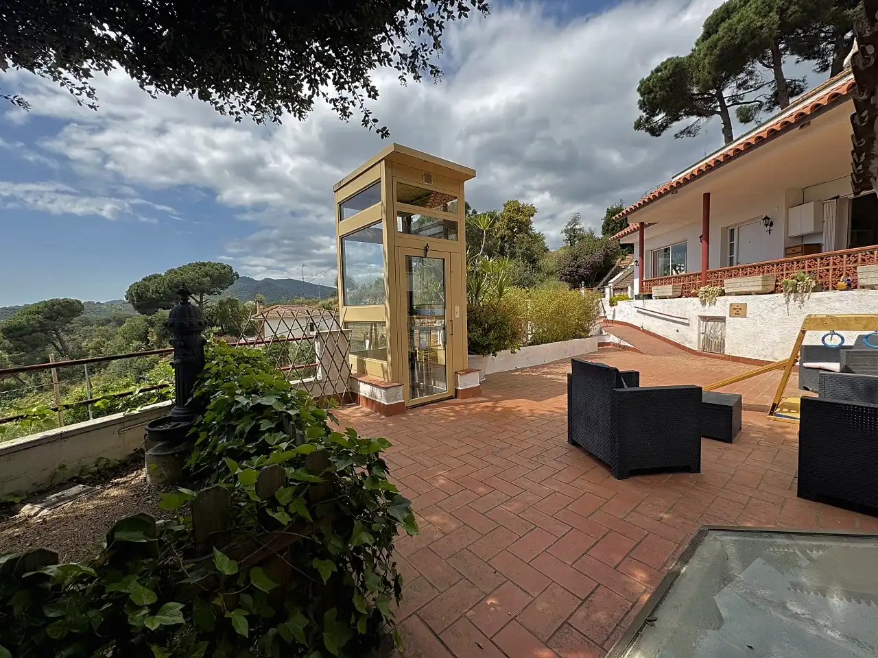 Terrassa de Casa o xalet en venda en Arenys de Munt amb Calefacció, Jardí privat i Terrassa