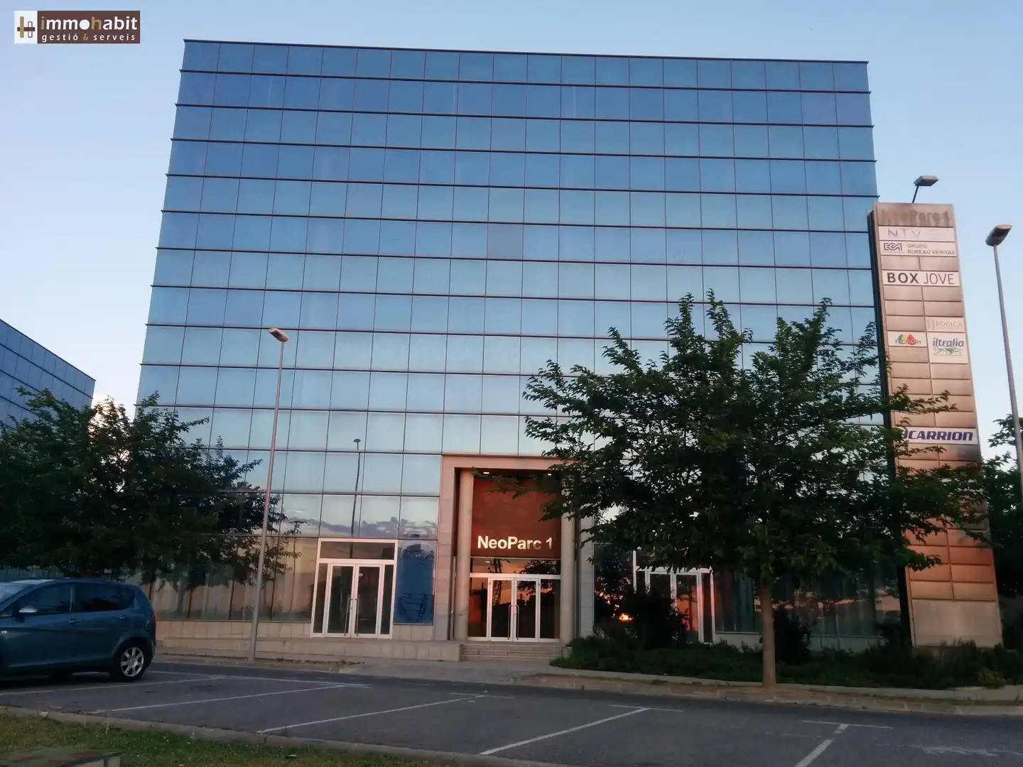 Büro mit Aufzug zur Miete in Magraners
