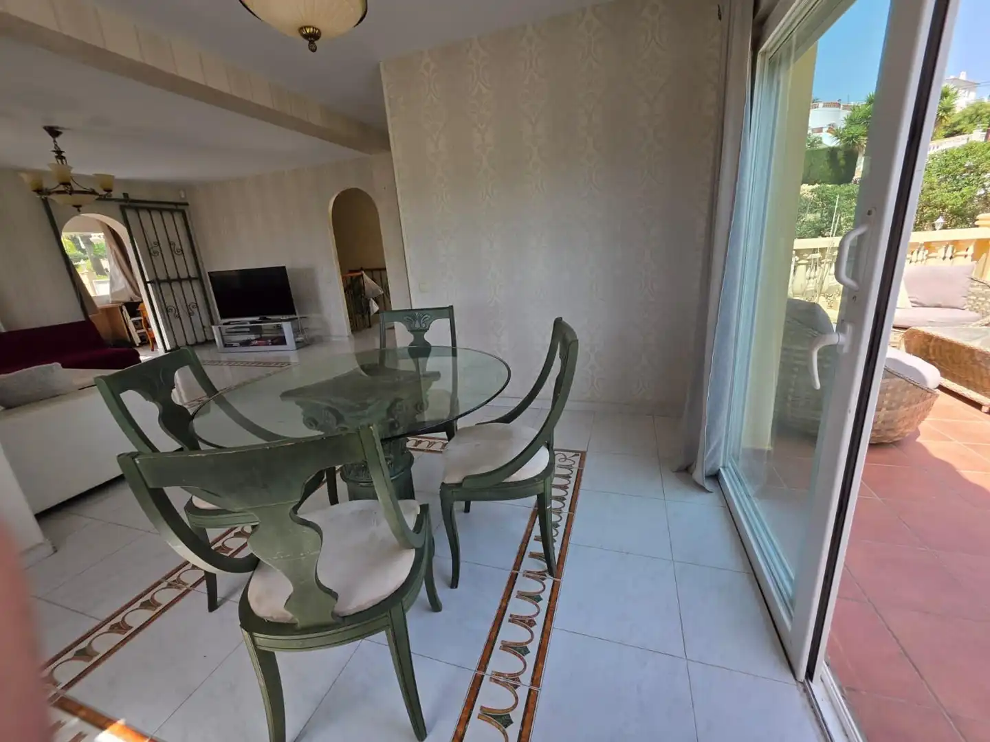 Menjador de Casa o xalet en venda en La Nucia amb Aire condicionat, Calefacció i Terrassa
