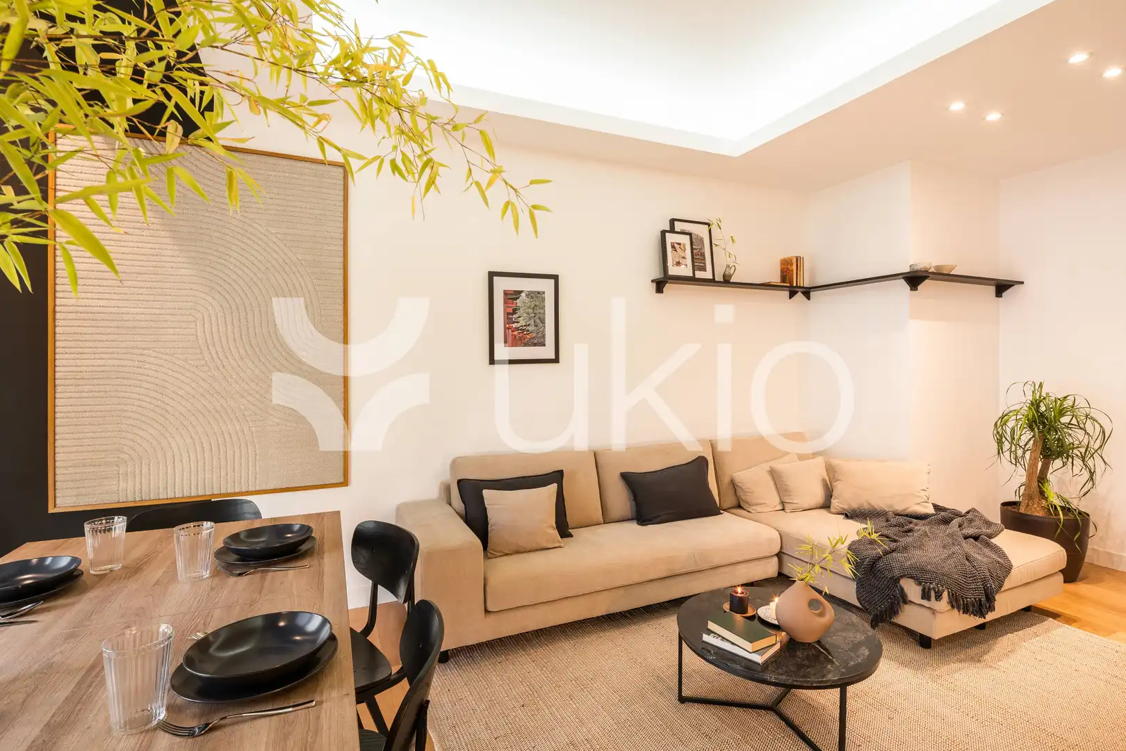 Sala de estar de Apartamento de alquiler en Madrid con Aire acondicionado, Calefacción y Amueblado