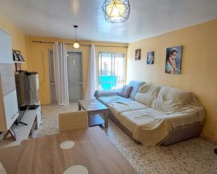 Sala d'estar de Pis en venda en Vélez-Málaga amb Terrassa i Moblat