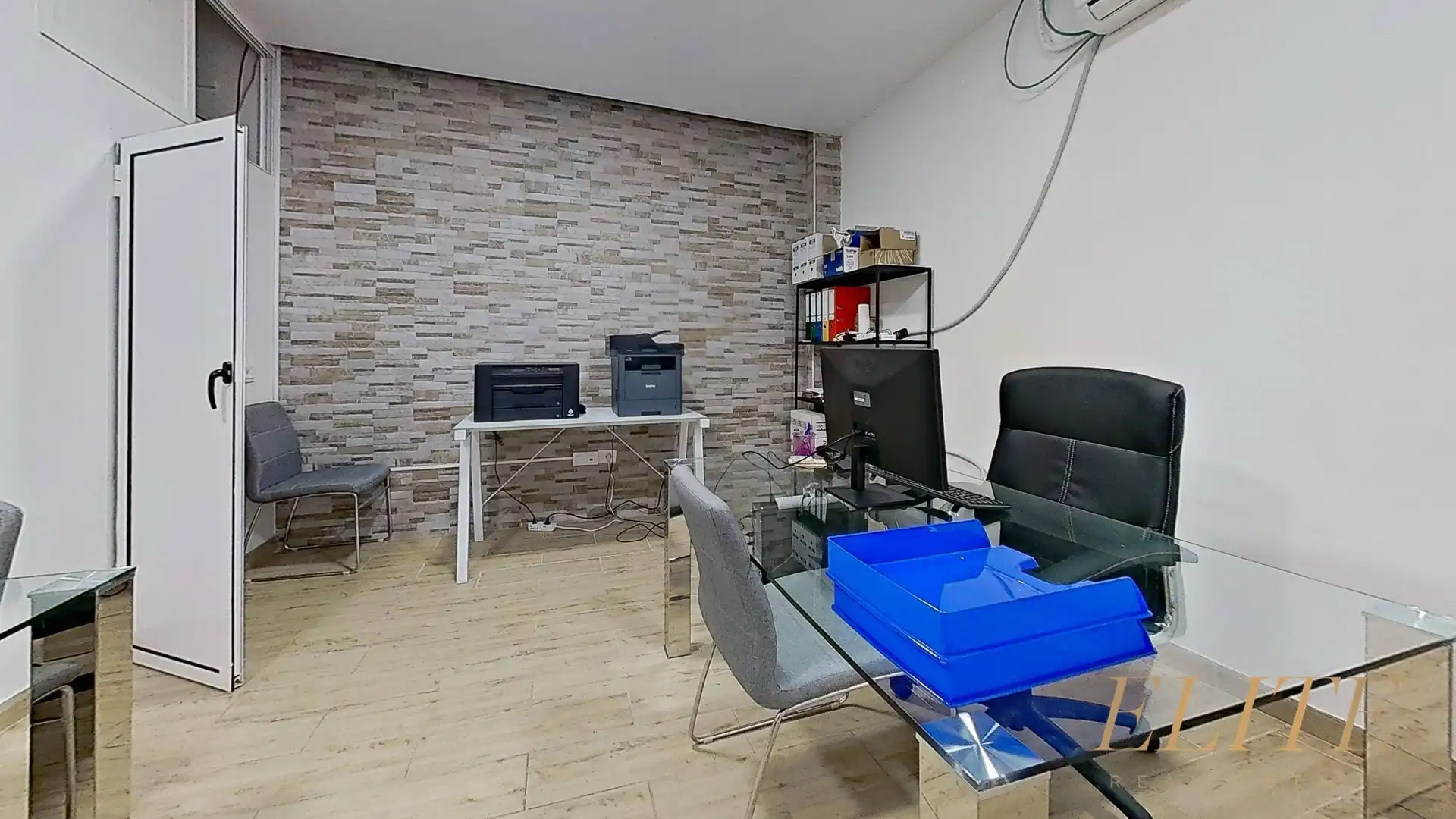 Oficina en venta en San Bartolomé de Tirajana con Aire acondicionado y Amueblado