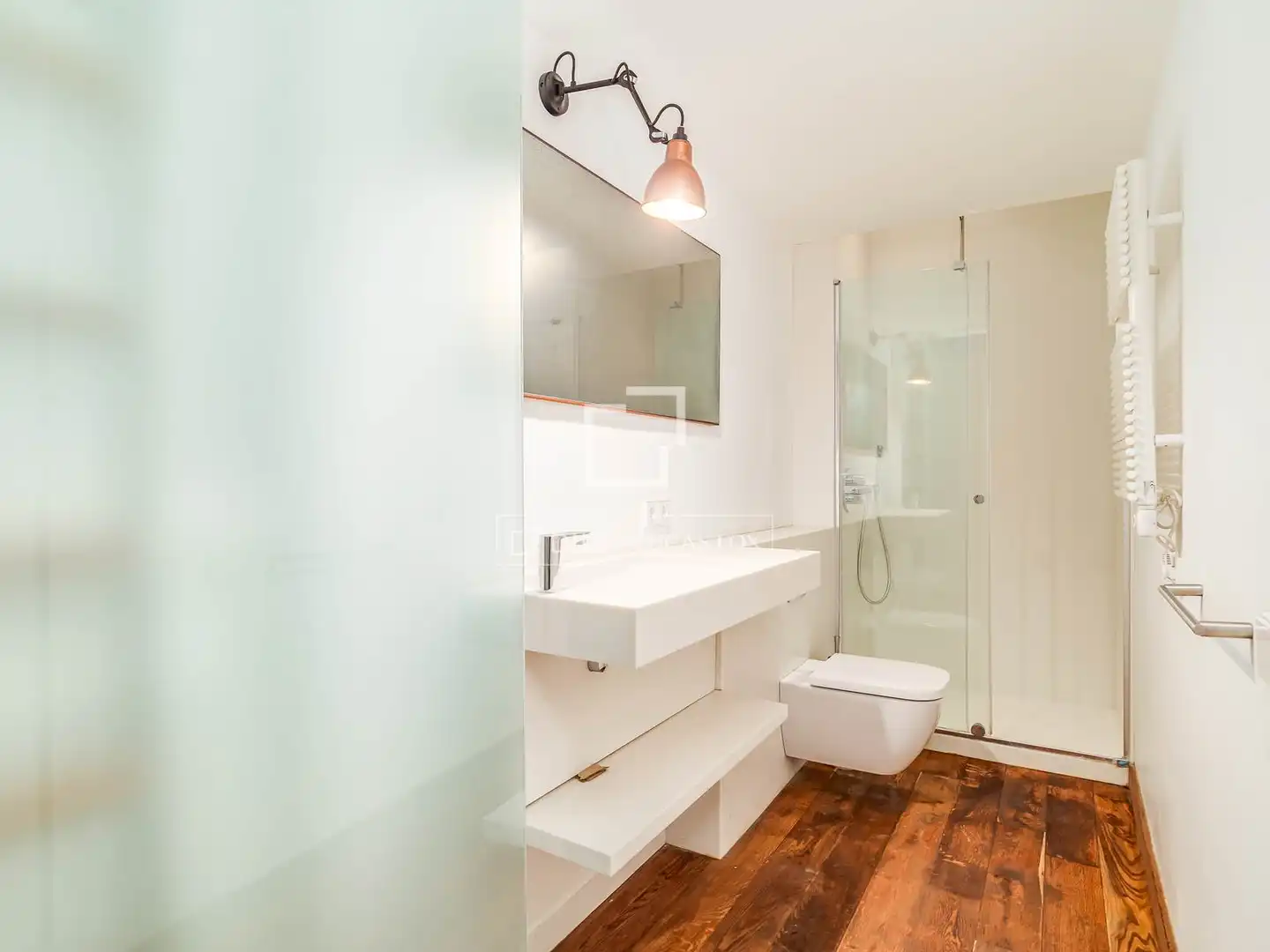 Baño de Piso en venta en Barcelona con Aire acondicionado, Calefacción y Jardín privado
