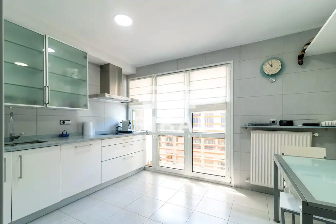 Küche von Wohnung zum Verkauf in Arrasate / Mondragón mit Heizung, Abstellraum und Alarm