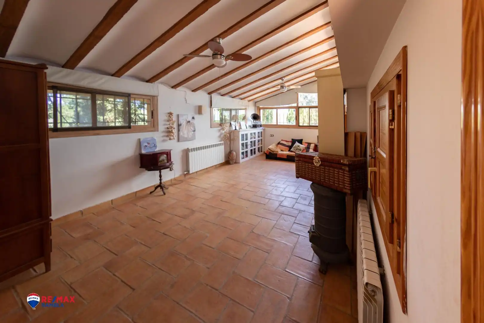 Sala de estar de Finca rústica en venta en Montbrió del Camp