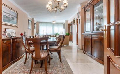 Dining room of Flat for sale in  Granada Capital  with Air Conditioner, Heating and Parquet flooring