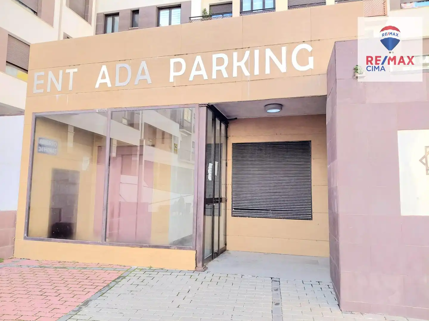Aparcament de Pis en venda en Baza amb Aire condicionat, Calefacció i Parquet