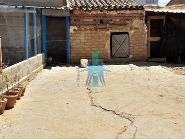 Casa amb jardí en venda a Valdeganga