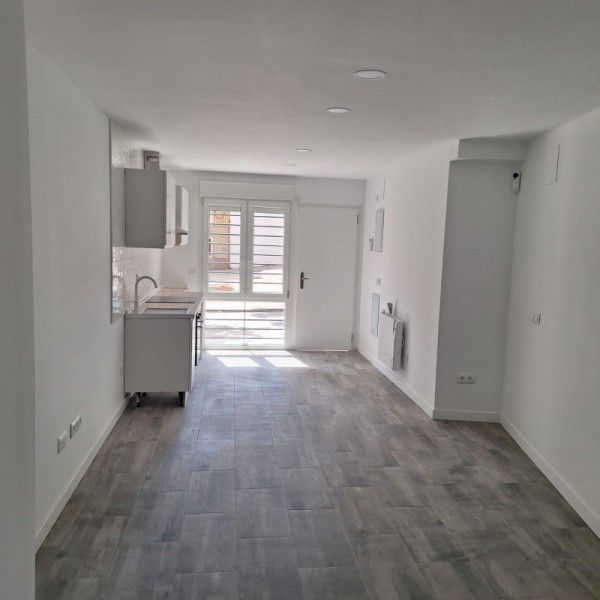 Kitchen of Study for sale in  Madrid Capital  with Heating, Oven and Washing machine