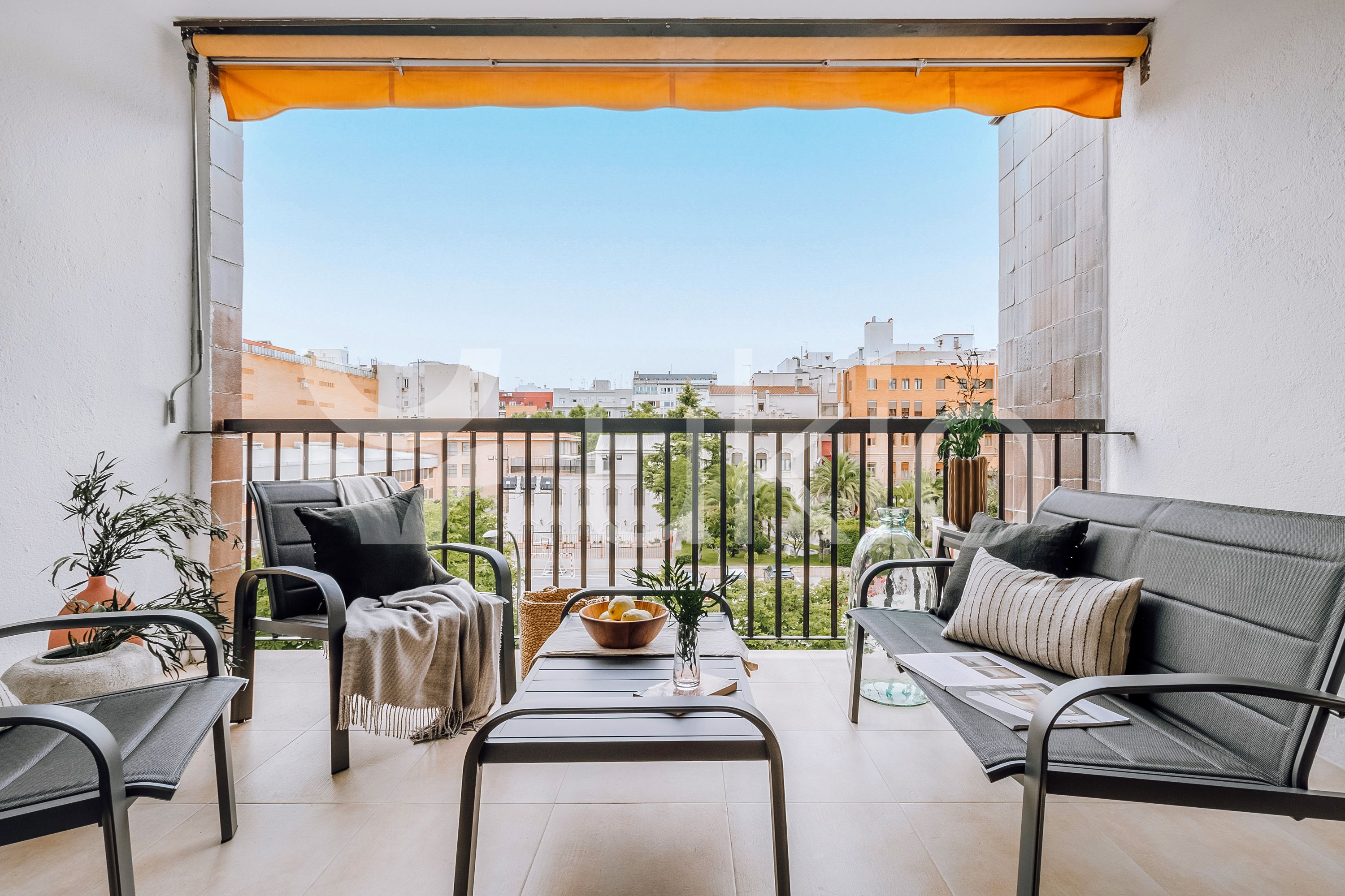 Terrassa de Apartament de lloguer en  Madrid Capital amb Terrassa, Moblat i Forn