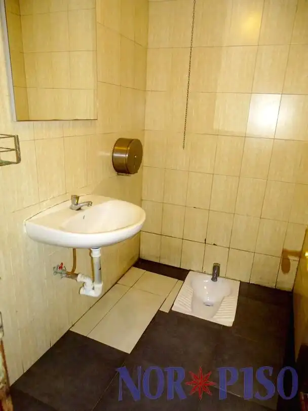 Bathroom of Commercial properties for sale in Bilbao 
