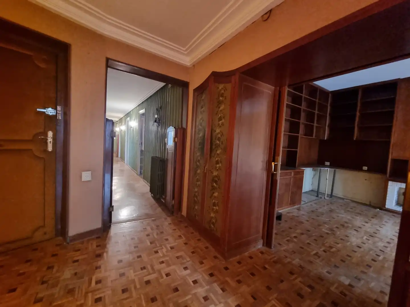 Piso con terraza en venta en Plaza Ramón Benito Aceña 3, imagen 3