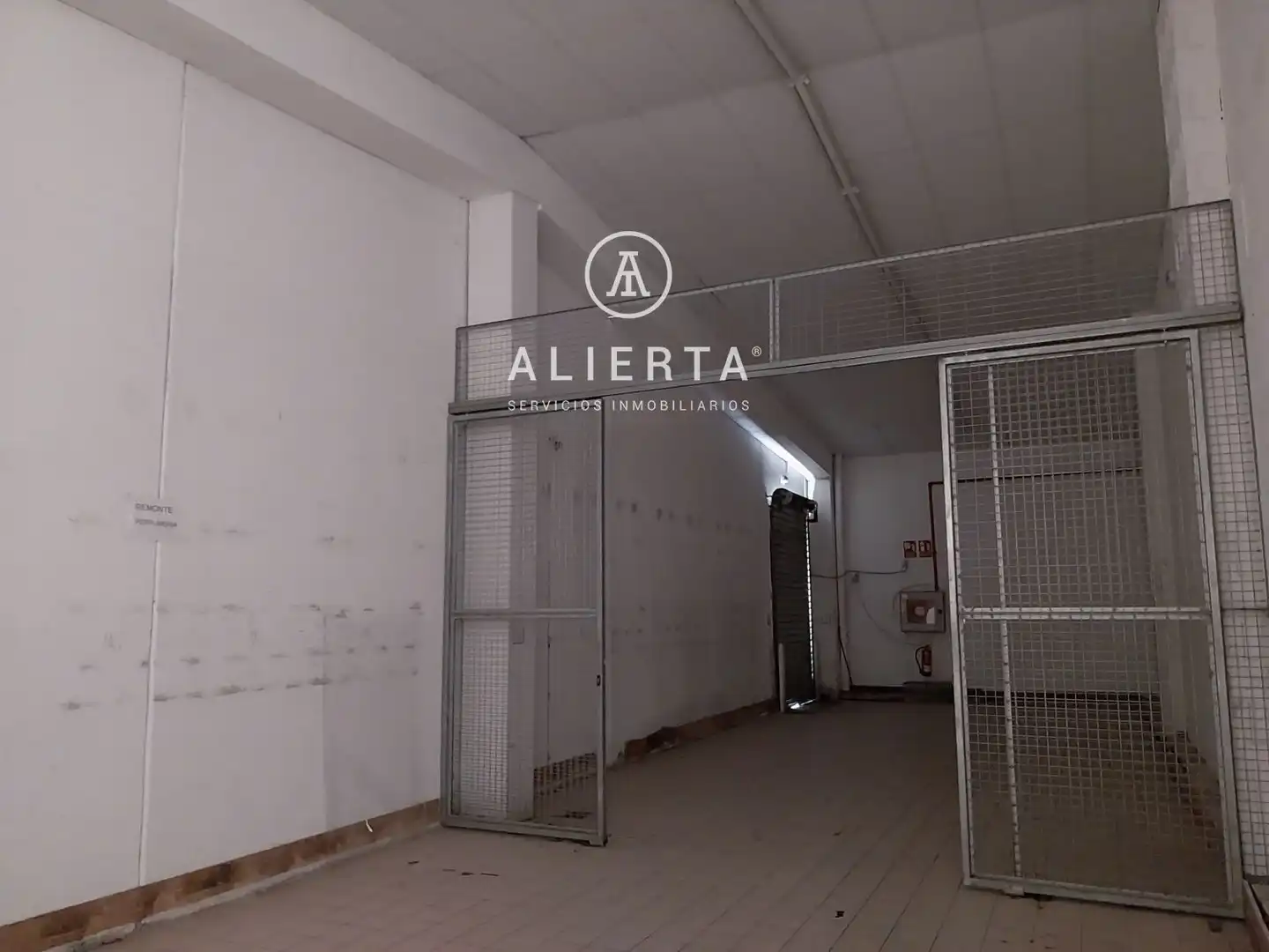 Nave industrial en venta en Río Jalón, Plaza de Toros - Barón de Warsage