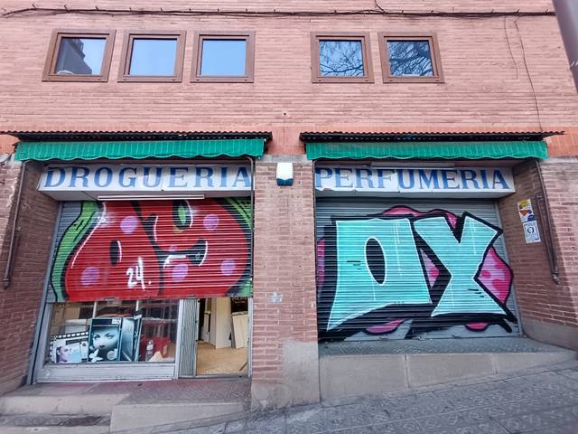 Local comercial en Venta en Carrer de Gènova, 25 en El Guinardó