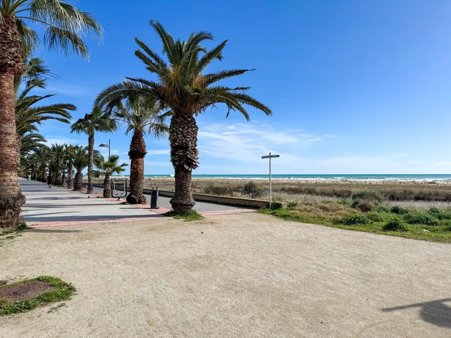 Vista exterior de Piso en venta en Cubelles con Aire acondicionado, Calefacción y Parquet