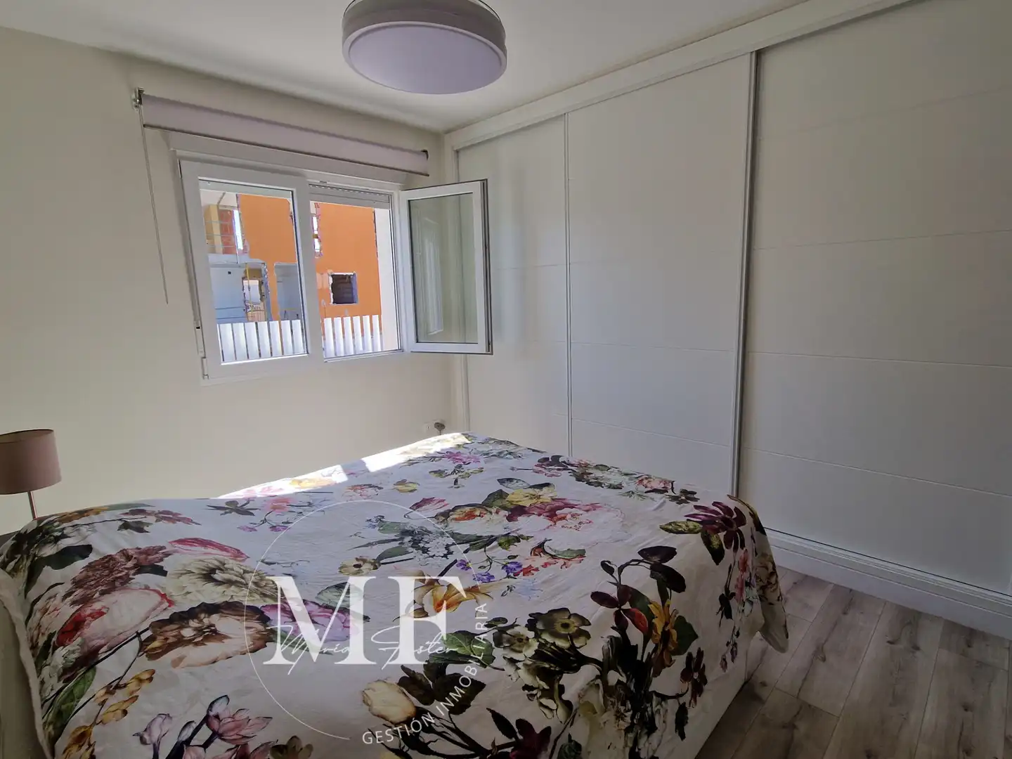 Bedroom of Houses for sale in Mutxamel  with Air Conditioner, Heating and Private garden