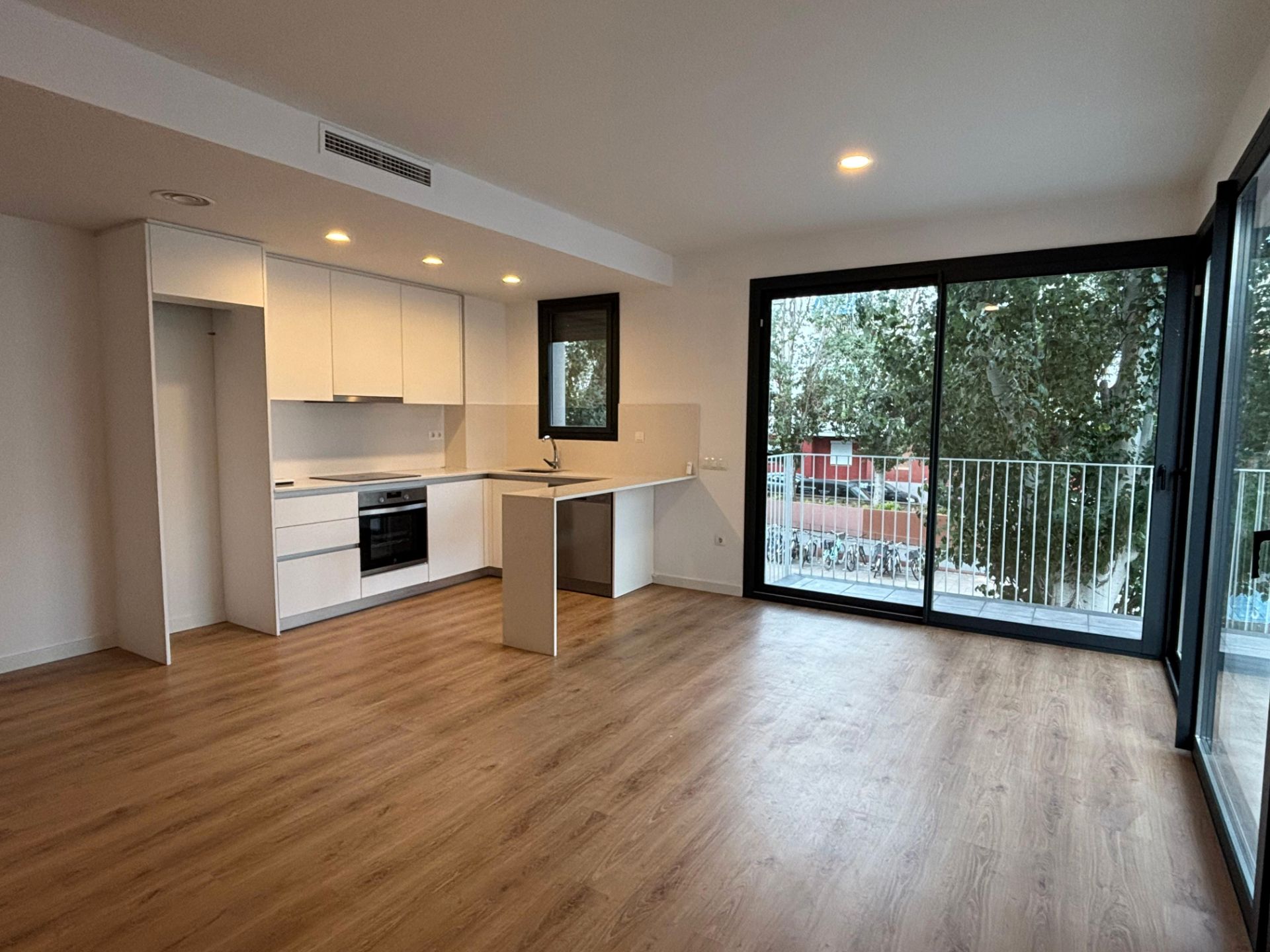 Bedroom of Flat to rent in Vilanova i la Geltrú  with Air Conditioner, Heating and Terrace