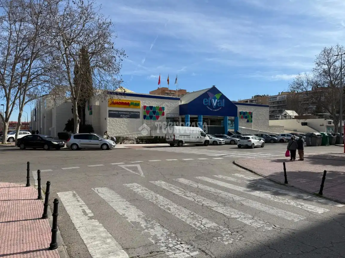 Vista exterior de Piso en venta en Alcalá de Henares con Aire acondicionado y Terraza