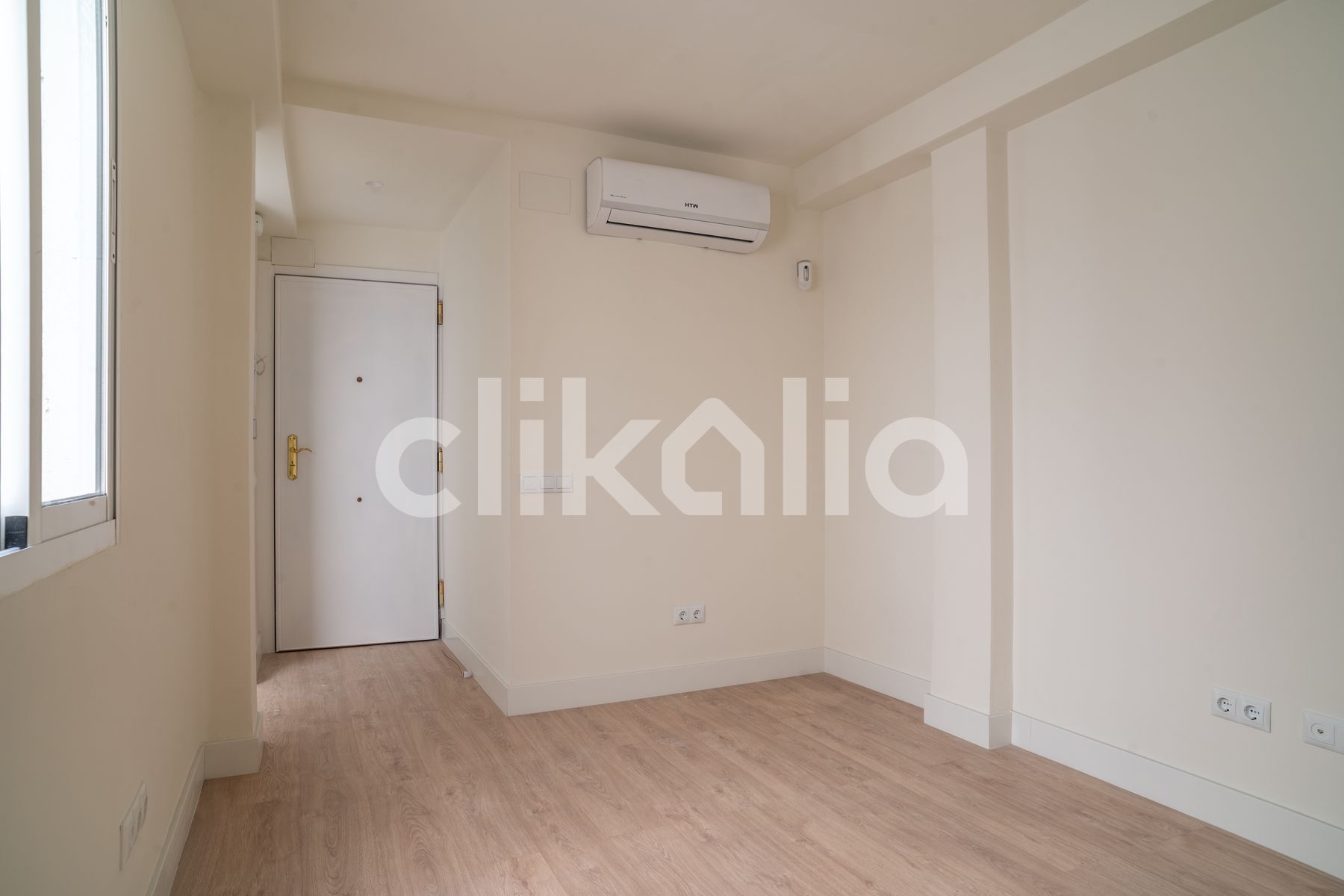 Bedroom of Flat for sale in Málaga Capital  with Air Conditioner