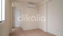Bedroom of Flat for sale in Málaga Capital  with Air Conditioner