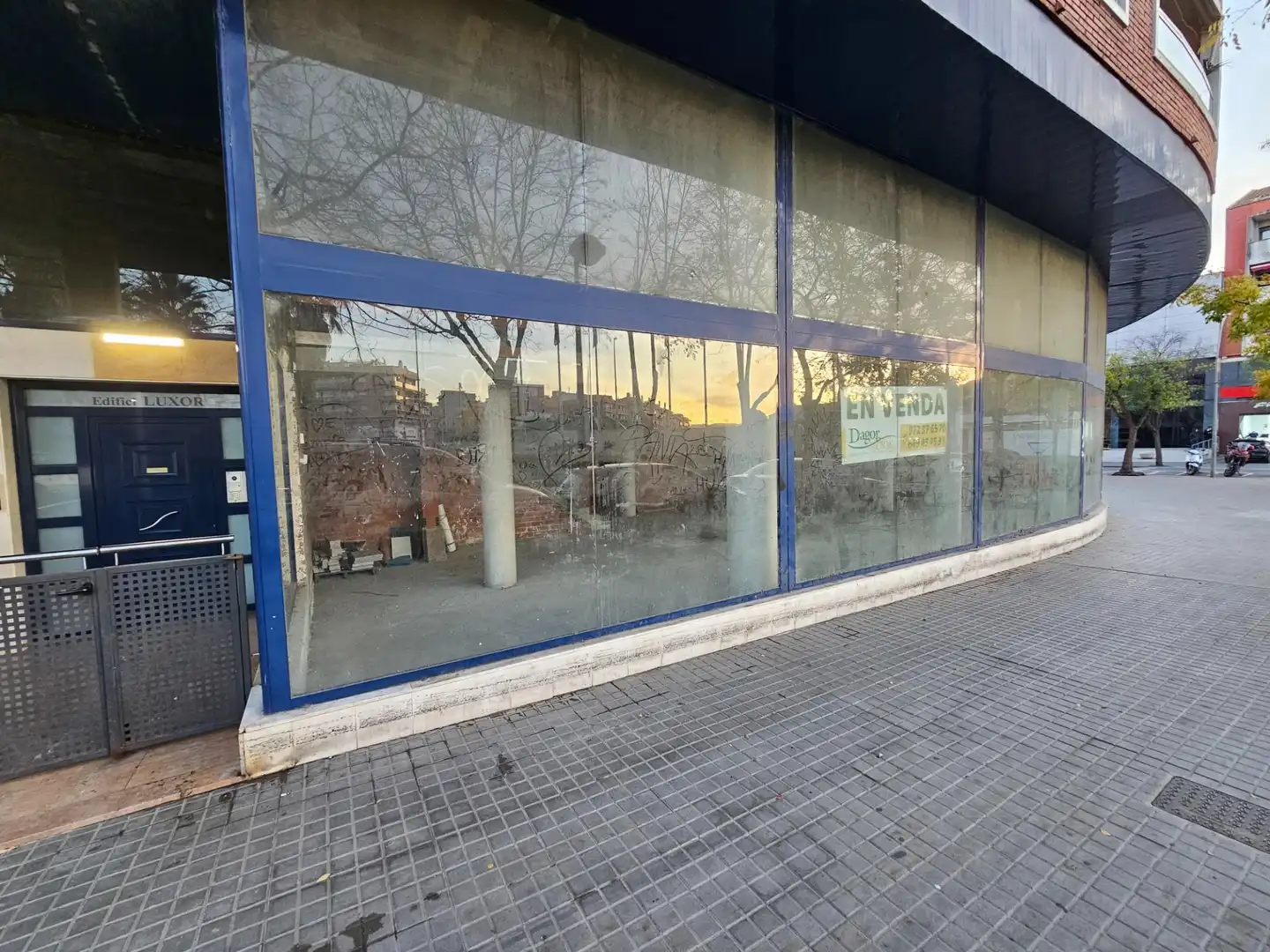 Local comercial en venda a Avenida Anselm Clave, imagen 2