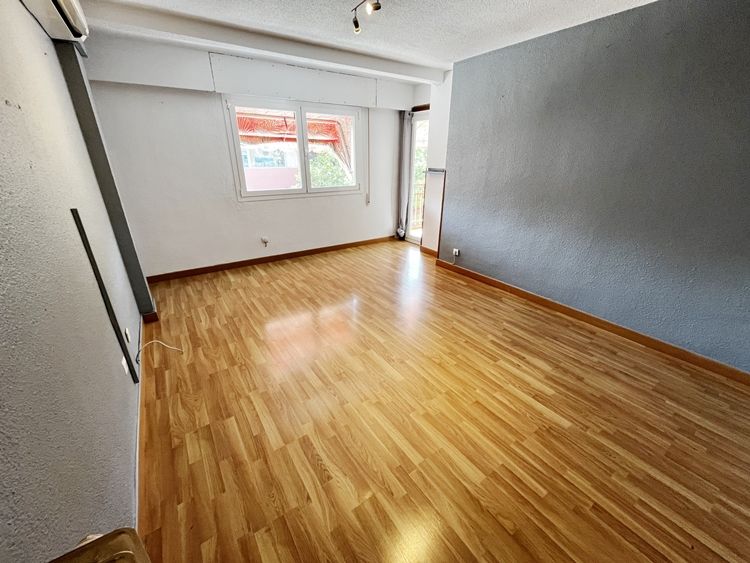 Living room of Flat to rent in San Sebastián de los Reyes  with Air Conditioner, Heating and Oven