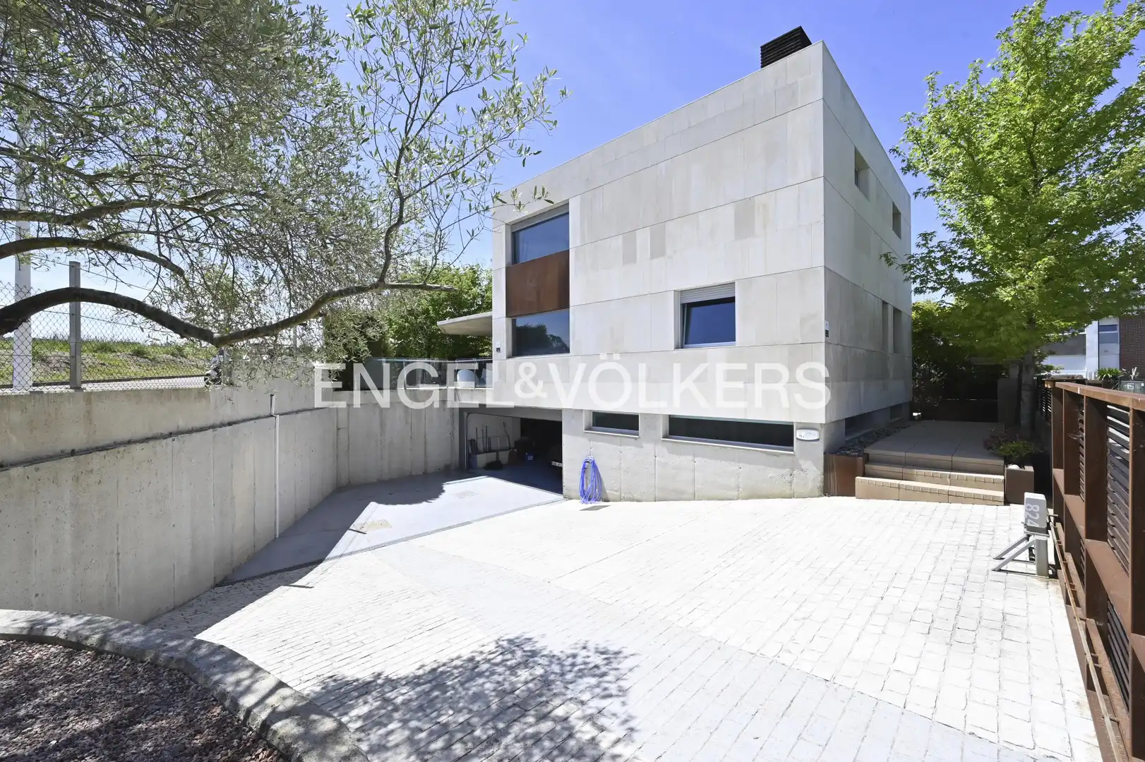 Casa amb jardí en venda a Avenida Santa Cruz, imagen 2
