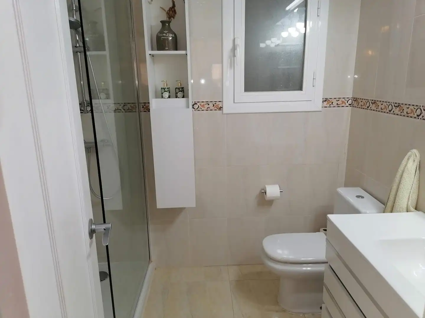 Baño de Apartamento de alquiler en  Palma de Mallorca con Aire acondicionado, Amueblado y Balcón