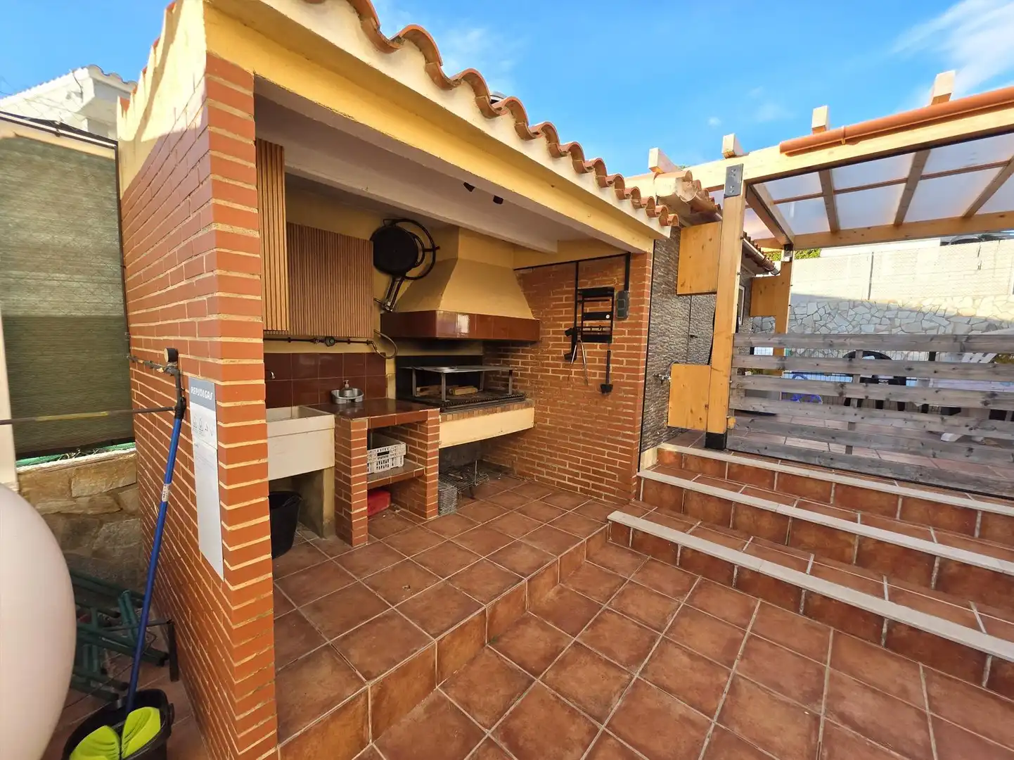 Terrassa de Casa o xalet en venda en Benicasim / Benicàssim amb Aire condicionat, Calefacció i Jardí privat