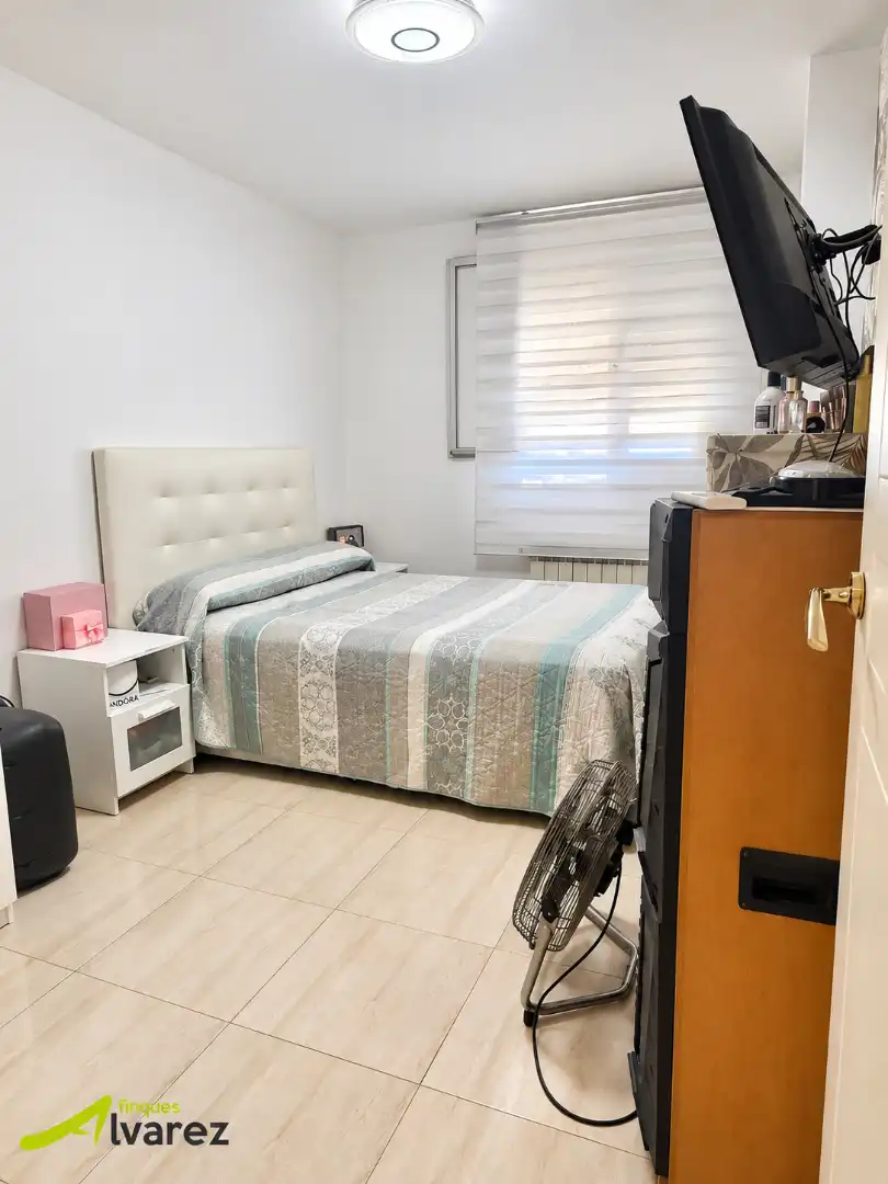 Piso con terraza en venta en Carrer Zaragoza, imagen 2