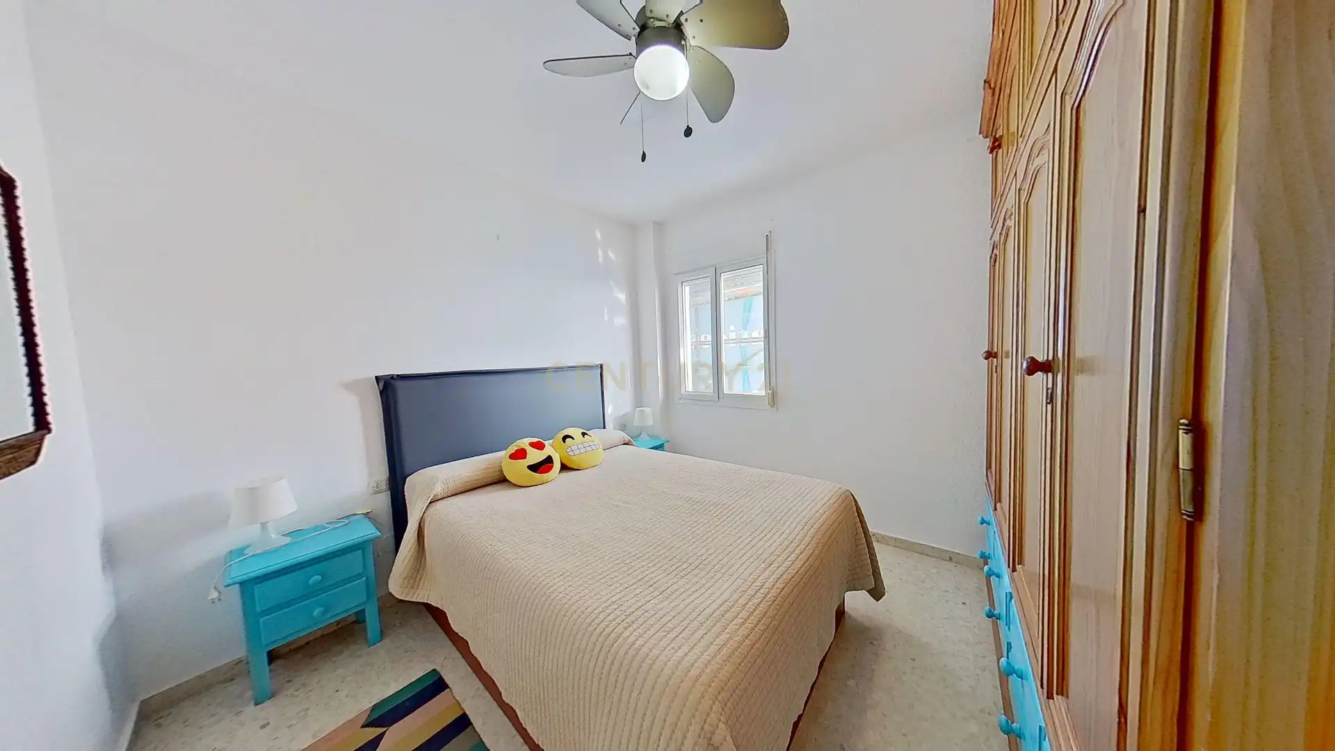 Dormitori de Apartament en venda en Rincón de la Victoria amb Aire condicionat, Piscina i Balcó