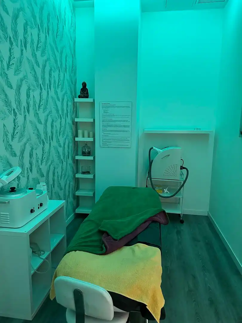 Schlafzimmer von Büro zur Miete in Fuenlabrada