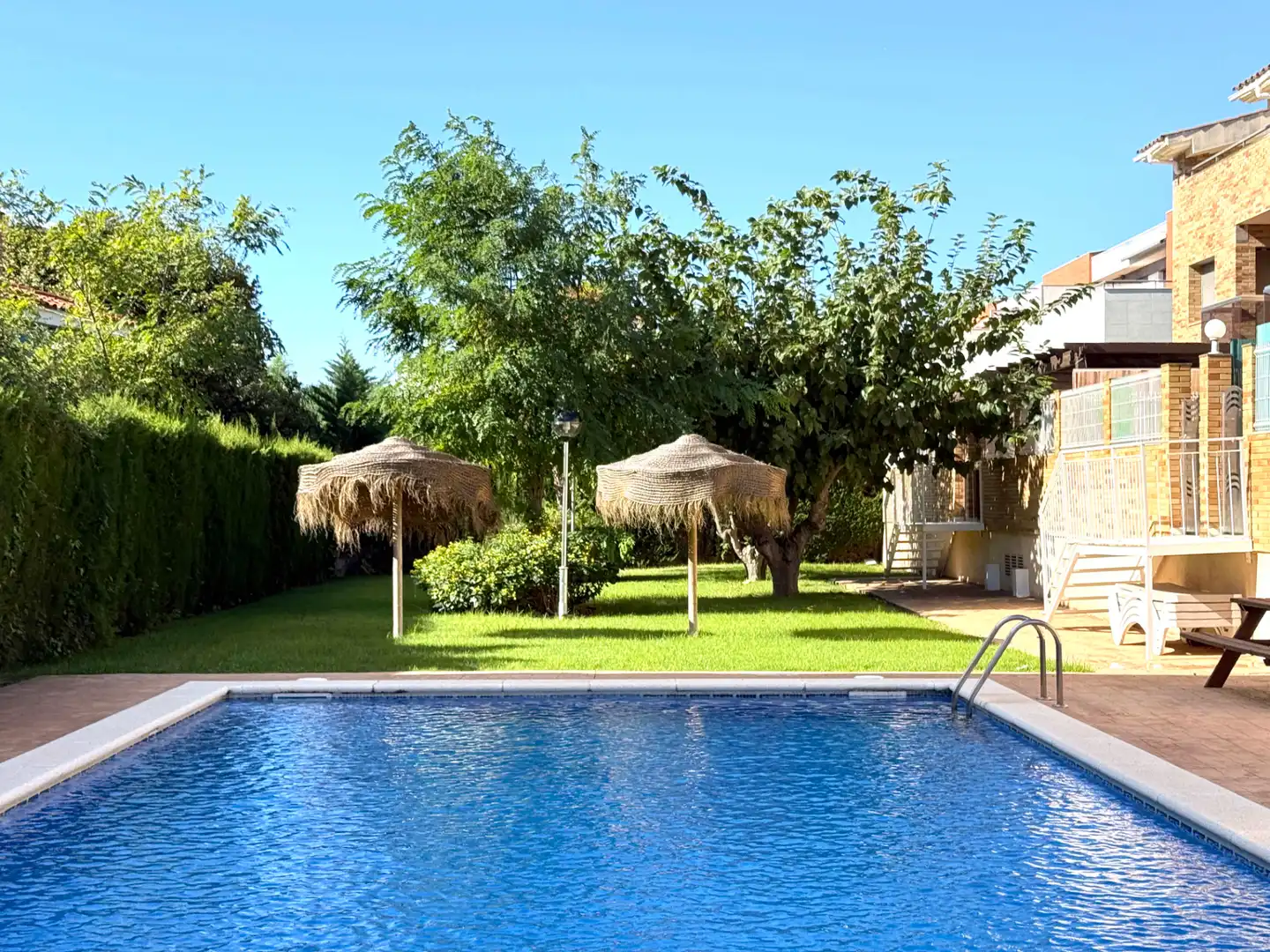 Semi-detached house with pool for sale in Carrer d'Escornalbou, imagen 51