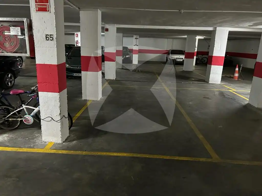 Aparcament en venda a Plaza de Antonio Zoido Díaz