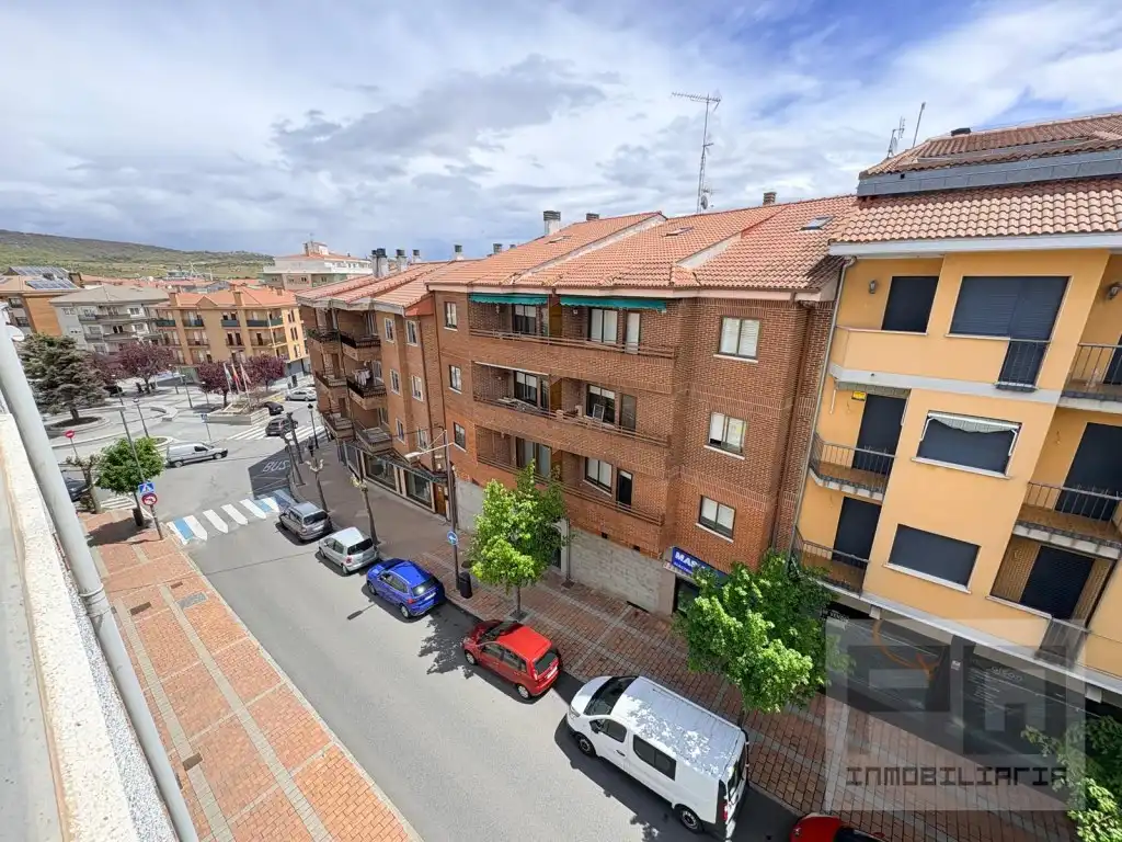 Außenansicht von Wohnung zur Miete in Las Navas del Marqués 