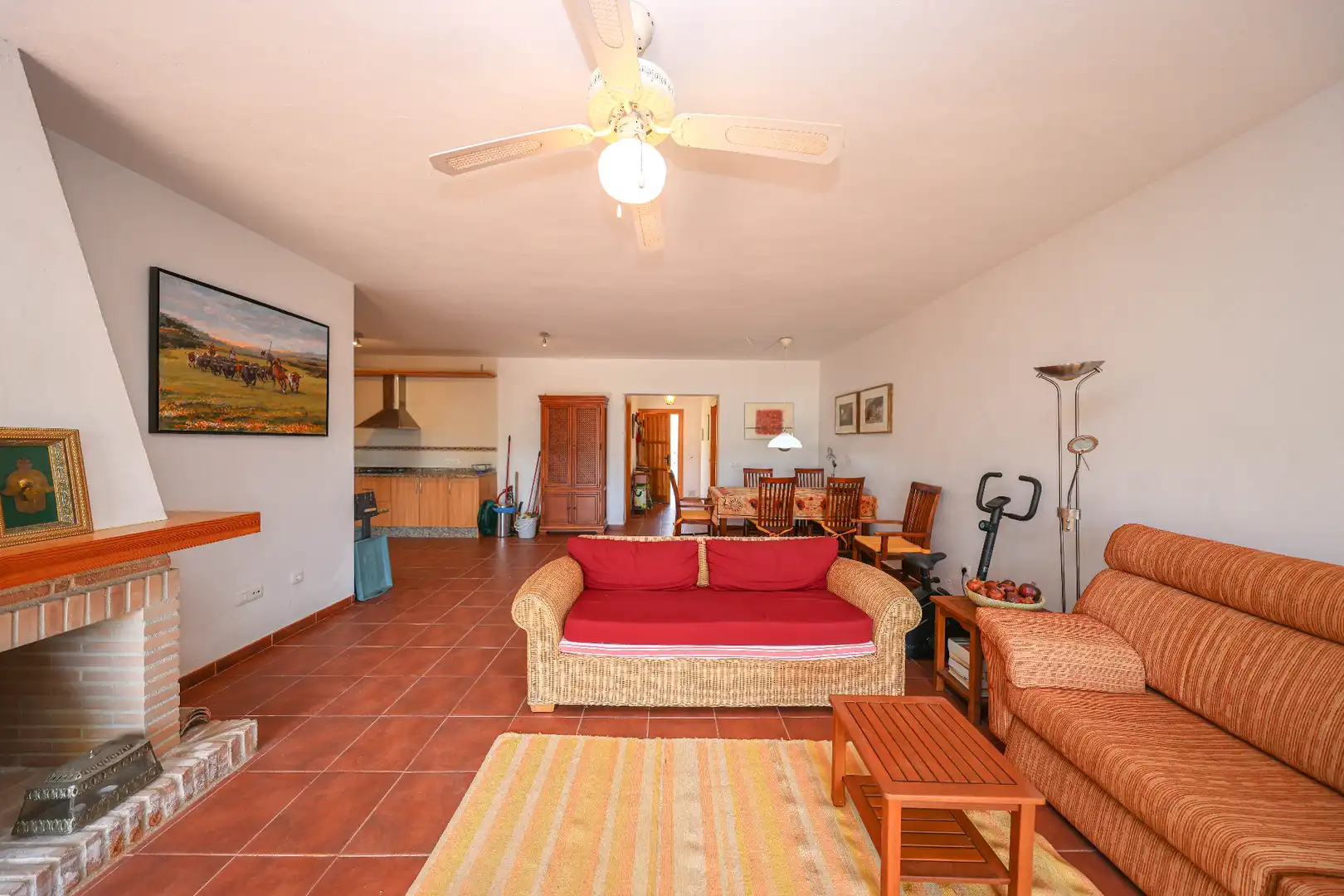 Living room of Houses for sale in Tolox  with Air Conditioner, Private garden and Swimming Pool