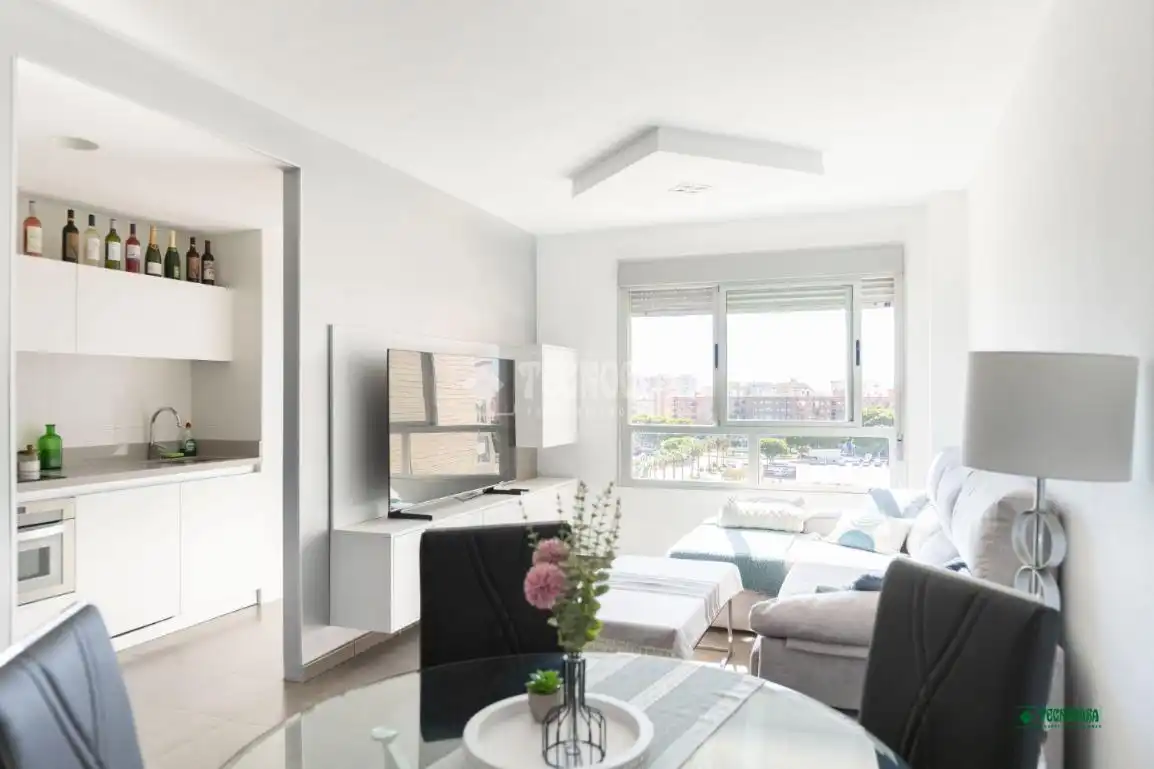 Sala de estar de Piso en venta en Almería con Aire acondicionado y Trastero