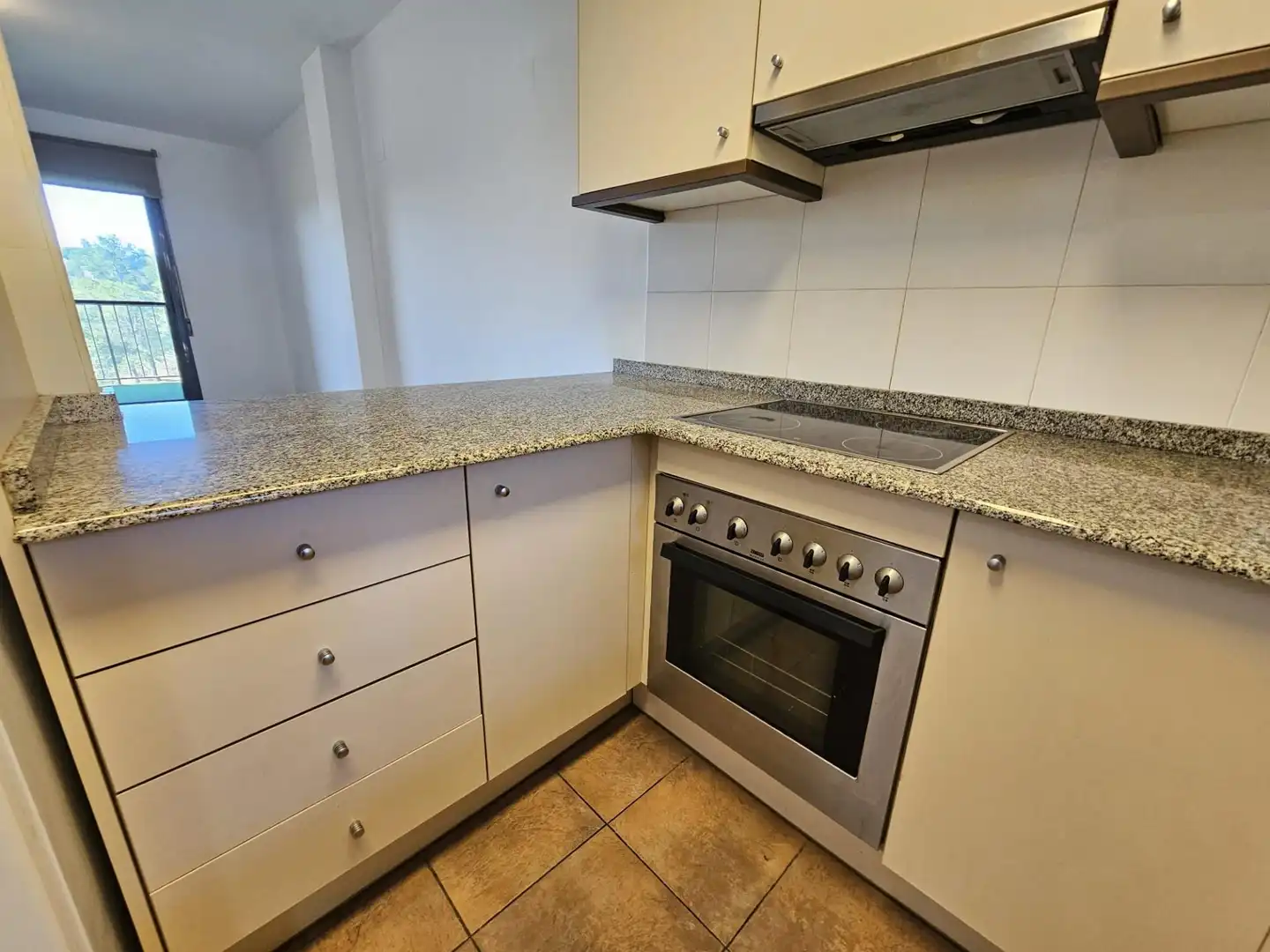 Cuina de Pis en venda en Chiva amb Aire condicionat, Calefacció i Terrassa