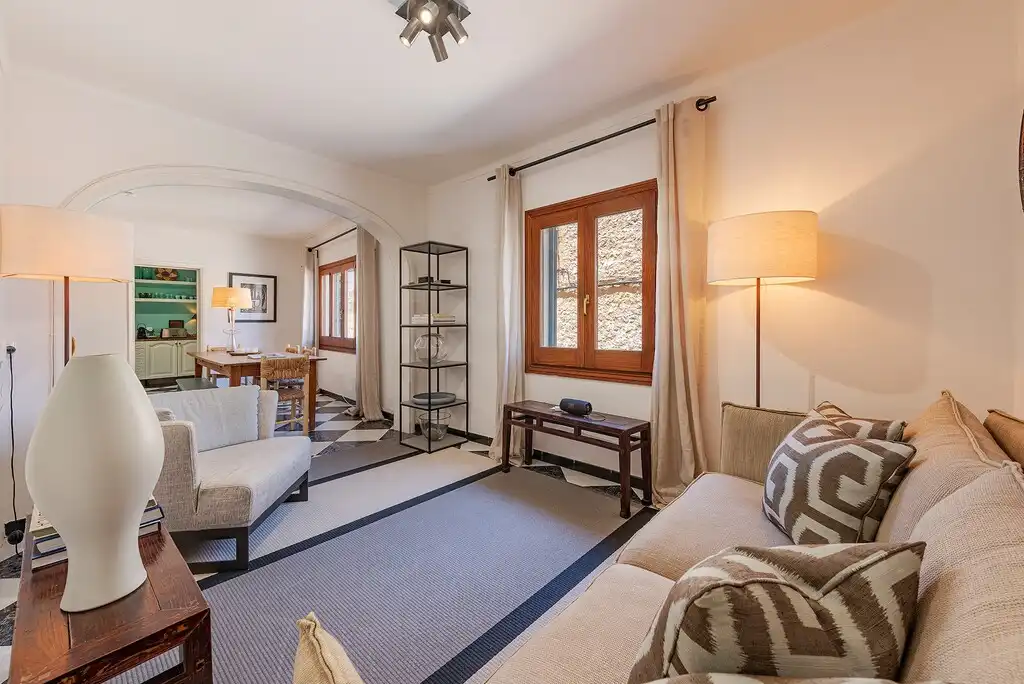 Sala de estar de Finca rústica en venta en Pollença con Aire acondicionado, Calefacción y Jardín privado