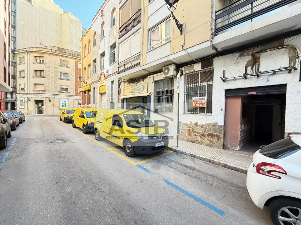 Vista exterior de Local en venta en Alzira