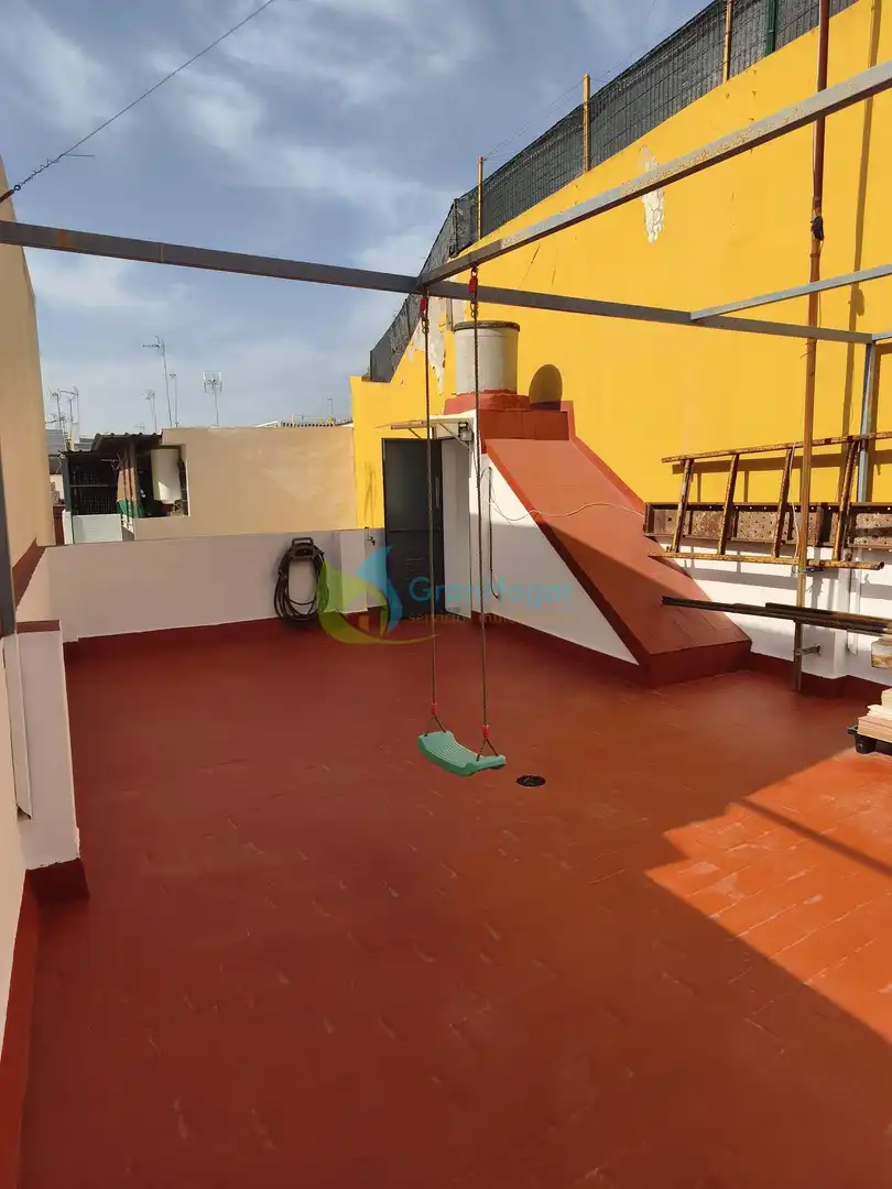 Terrassa de Casa o xalet en venda en Sevilla amb Traster, Moblat i Balcó