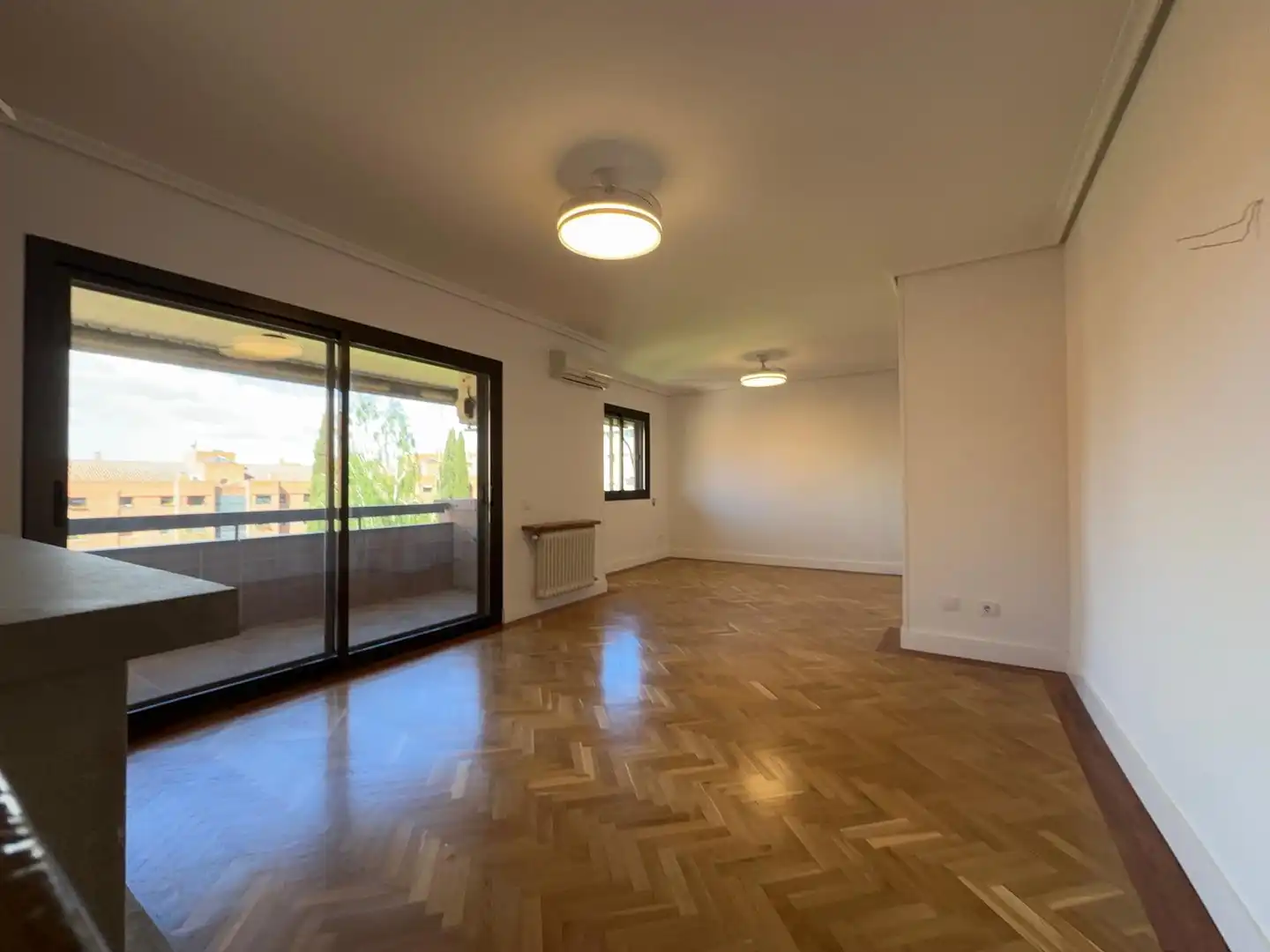 Wohnzimmer von Wohnung zum Verkauf in Toledo mit Klimaanlage, Heizung und Privatgarten