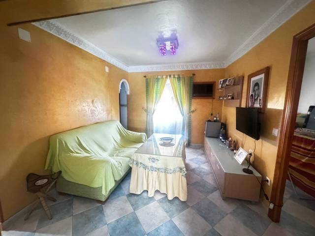 Piso en Venta en Calle Celestino López Martínez en Los Pájaros