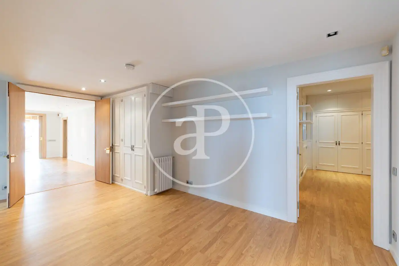 Flat for rent in Barcelona  with Air Conditioner, Heating and Terrace