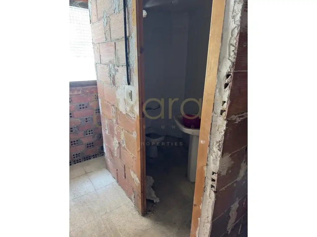 Local comercial en venta en Calle Indivil I Mandoni 15, imagen 8