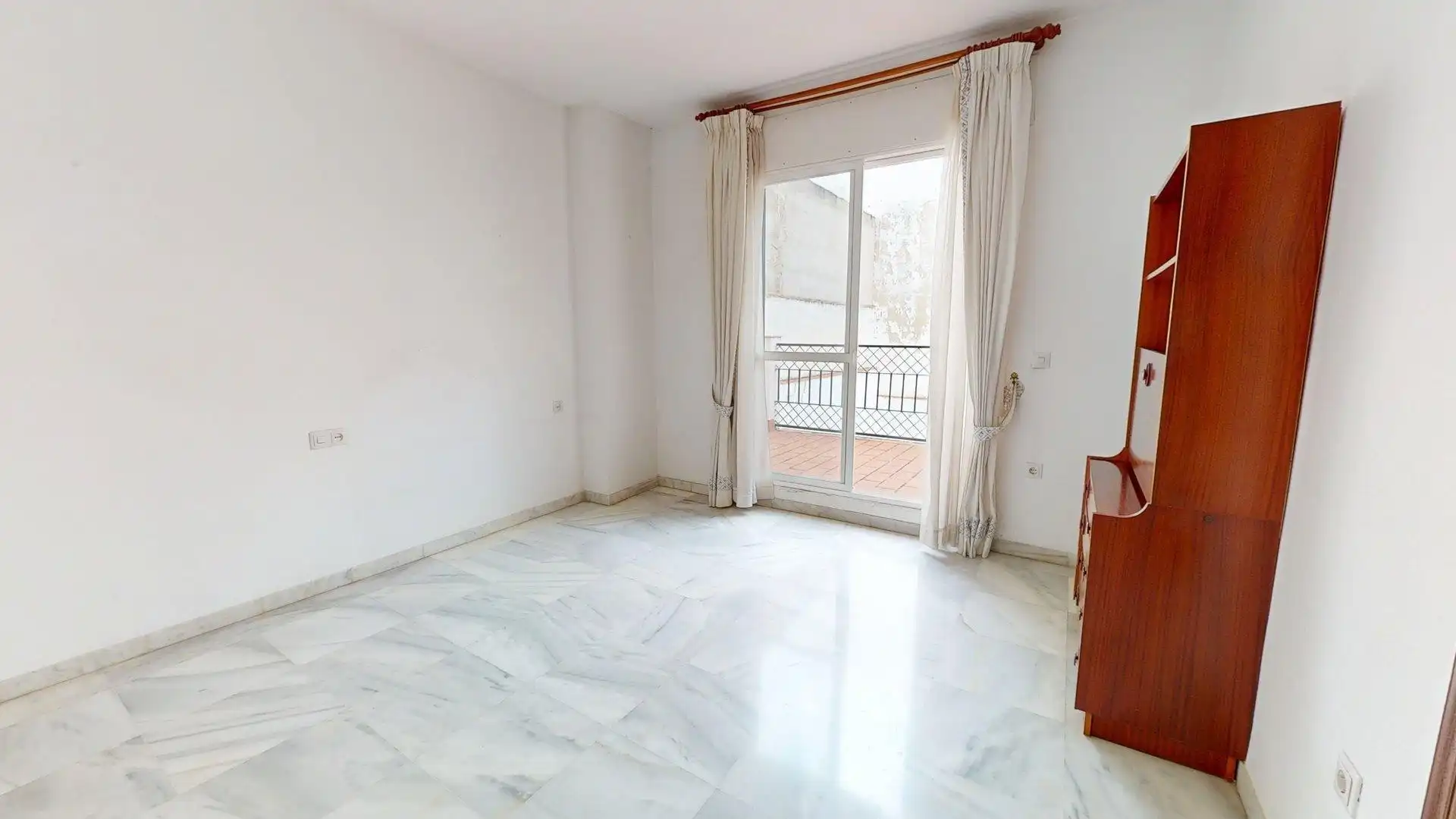 Detached homes for sale in Ciudad Jardín - Zoco