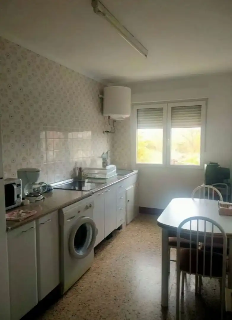 Cocina de Piso en venta en Cerezo de Río Tirón con Terraza