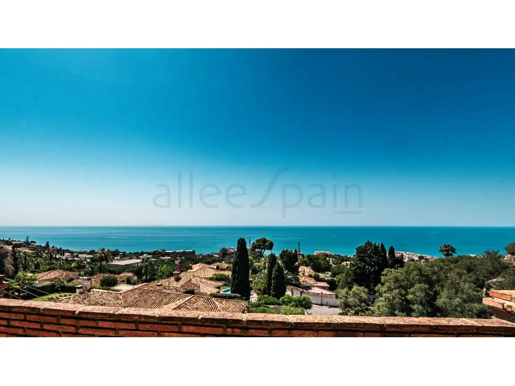 Außenansicht von Haus oder Chalet zum Verkauf in Benalmádena
