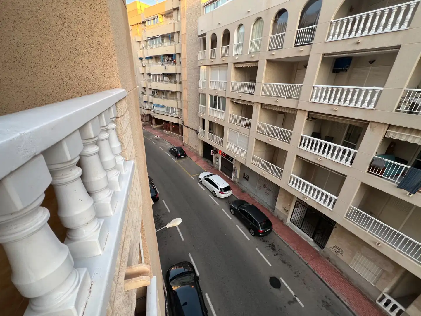 Apartamento con terraza en alquiler en Playa de los Locos, imagen 4
